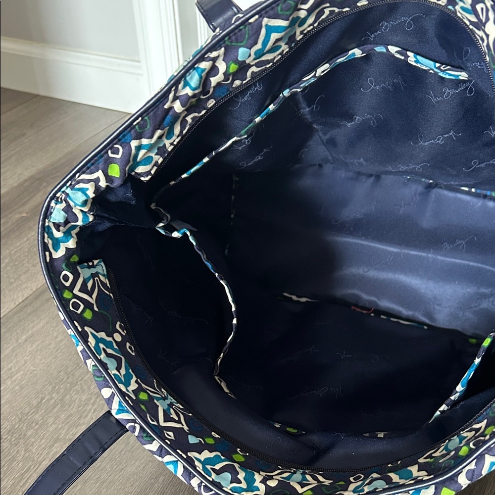 Vera Bradley Navy and Teal Patterned Tote - Picture 5 of 9